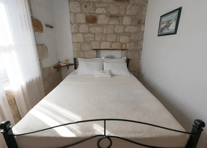 Moy Hotel